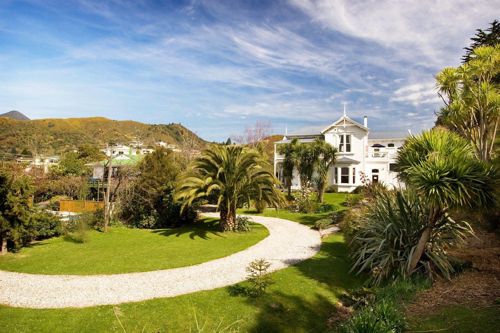 Sennen House Boutique Accommodation Picton Exterior photo